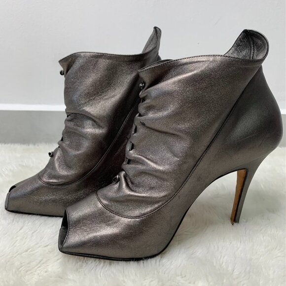 Manolo Blahnik Women's Pewter Silver Peep Toe Ruched Stiletto Booties Size 38.5 - Picture 2 of 15
